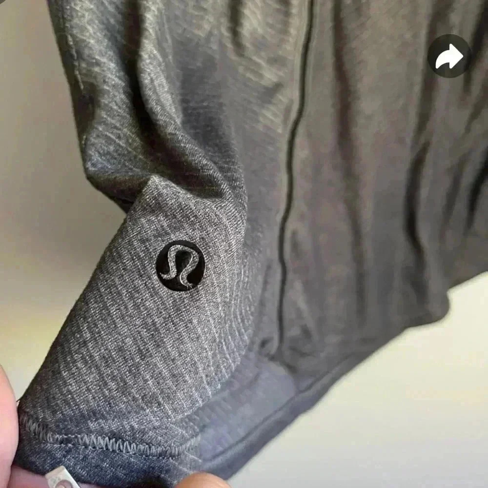 Lululemon dark grey tank size 4 - Picture 3 of 3